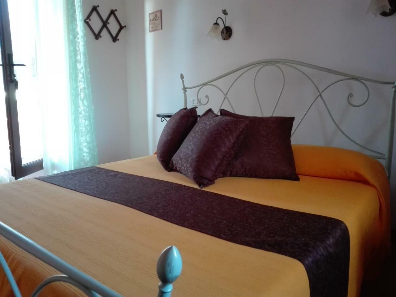 Il Vigneto B&B Gonnesa Exterior foto
