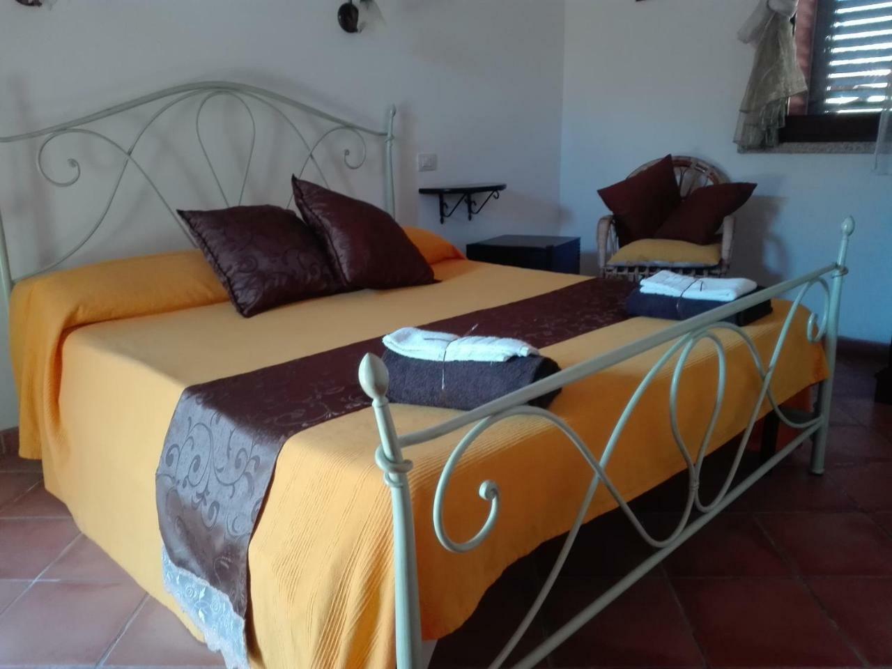 Il Vigneto B&B Gonnesa Exterior foto